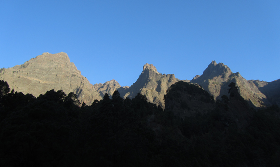 Sonce je obsijalo vrhove