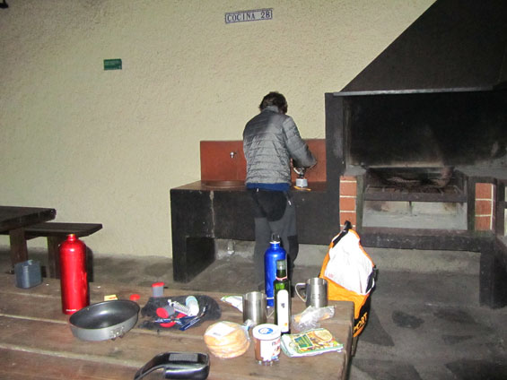 Kuhinja v El Pilar.
